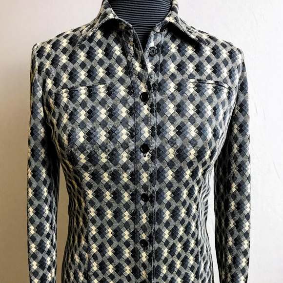 Retro : Guess Collection fitted and flattering - Picture 1 of 6
